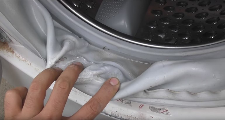 Самые эффективные средства для чистки стиральной машинки