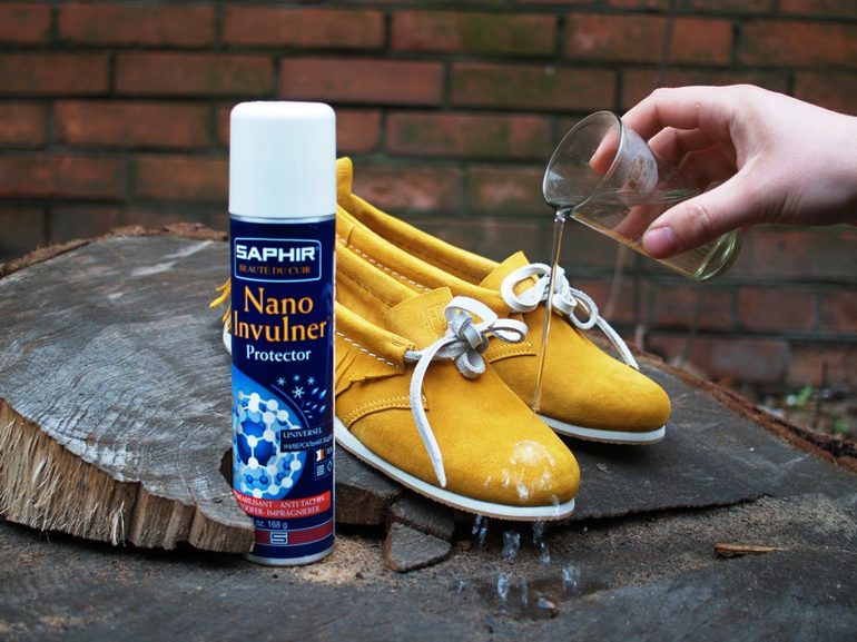 Эффект водоотталкивающей пропиткой для обуви