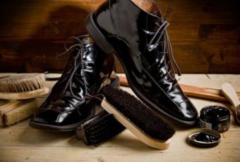 Секреты правильного ухода за лакированной обувью
