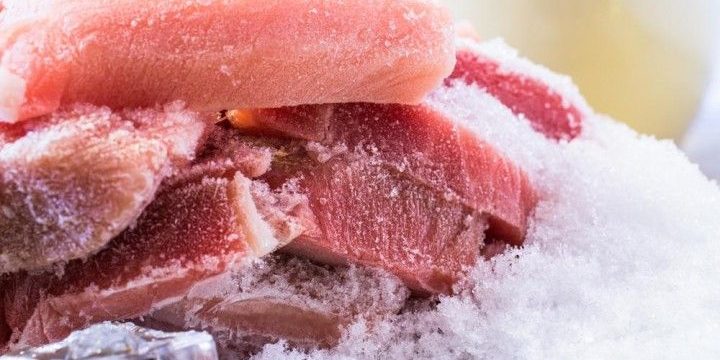 Как хранить мясо в морозилке