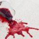 Как отстирать кровь с одежды: удаляем свежие и засохшие пятна крови