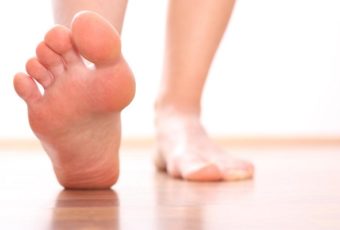 Как избавиться от запаха ног в домашних условиях быстро и эффективно