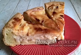 Нежный и вкусный яблочный пирог со сметанной заливкой