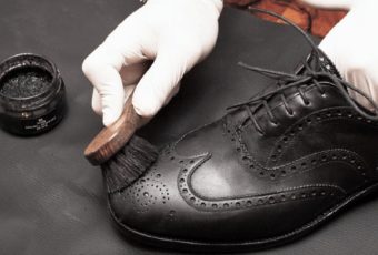 Обувь из искусственной кожи: правильный уход, особенности по уходу зимой и летом