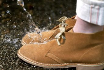 Как сделать обувь непромокаемой в домашних условиях и как подготовить обувь в зиме