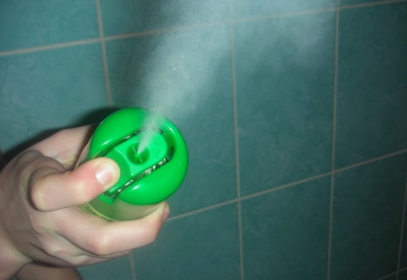 Как убрать запах мочи в домашних условиях?