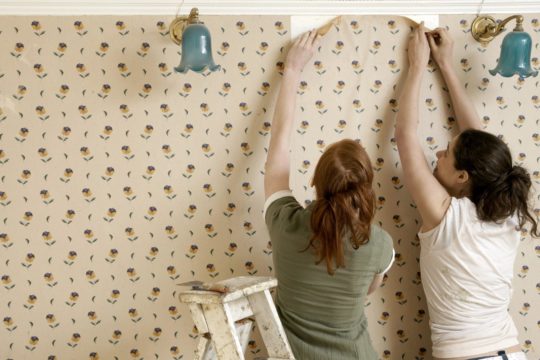 Как снять флизелиновые обои со стен: инструкция
