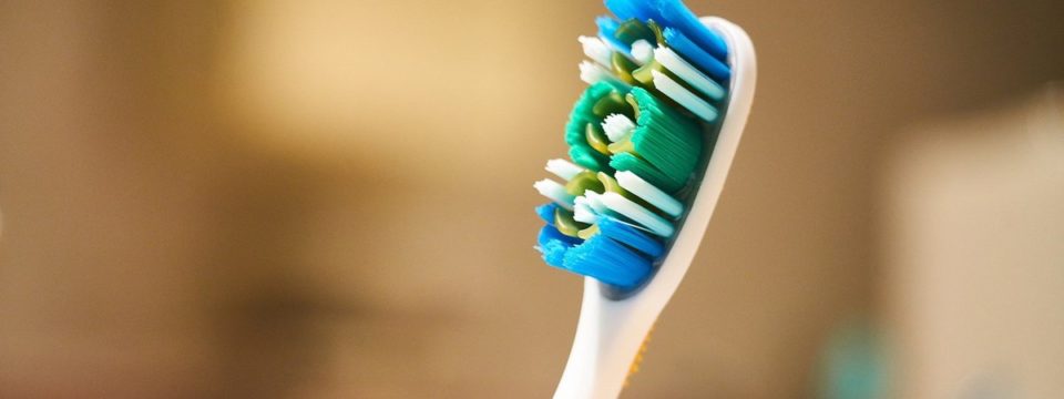 Как еще используют зубную щетку