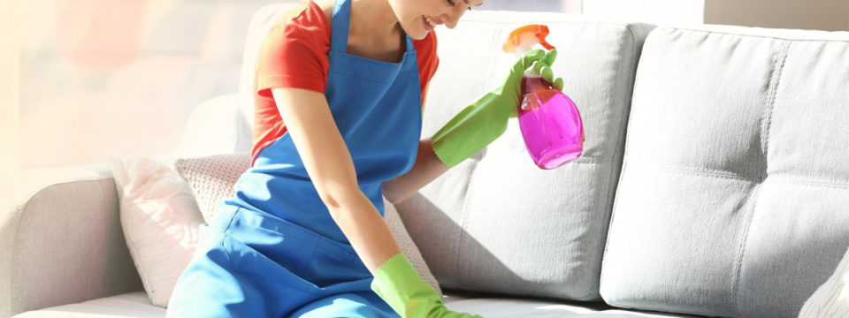 6 лучших способов отмыть фломастер с дивана